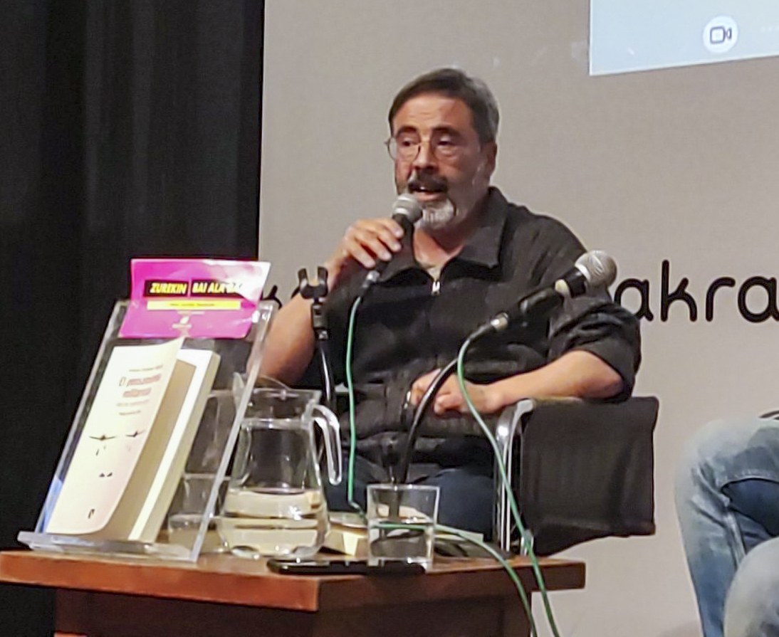 “Llevamos todo el siglo en un estado de guerra permanente ” “Llevamos todo el siglo en un estado de guerra permanente ”