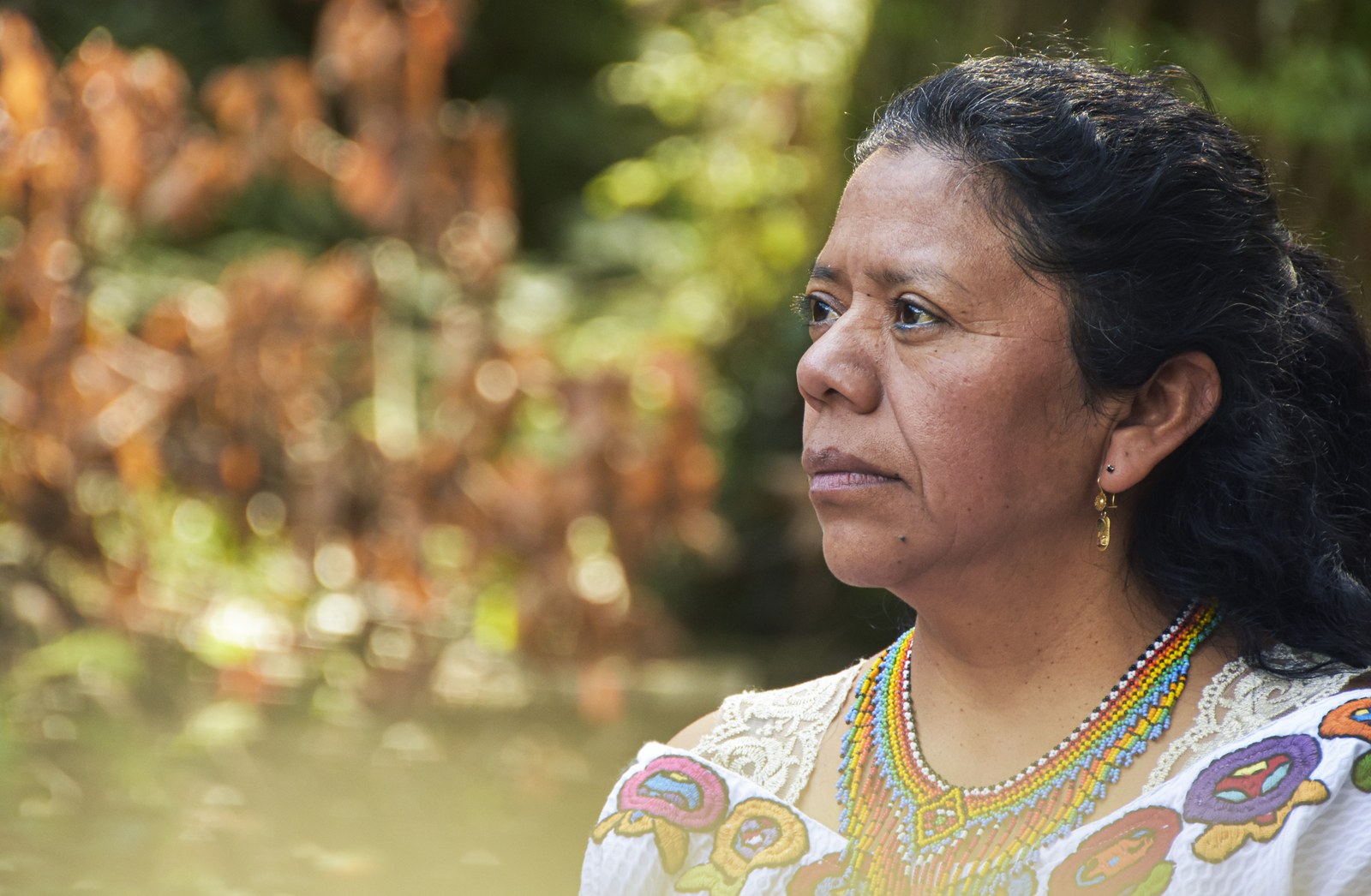 “Multinazionalak hemen gelditzen ez badituzue, han akabatuko gaituzte”