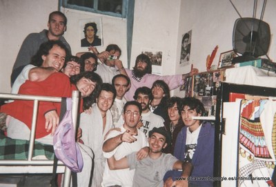 Y al sargento lo tiraron al pilón