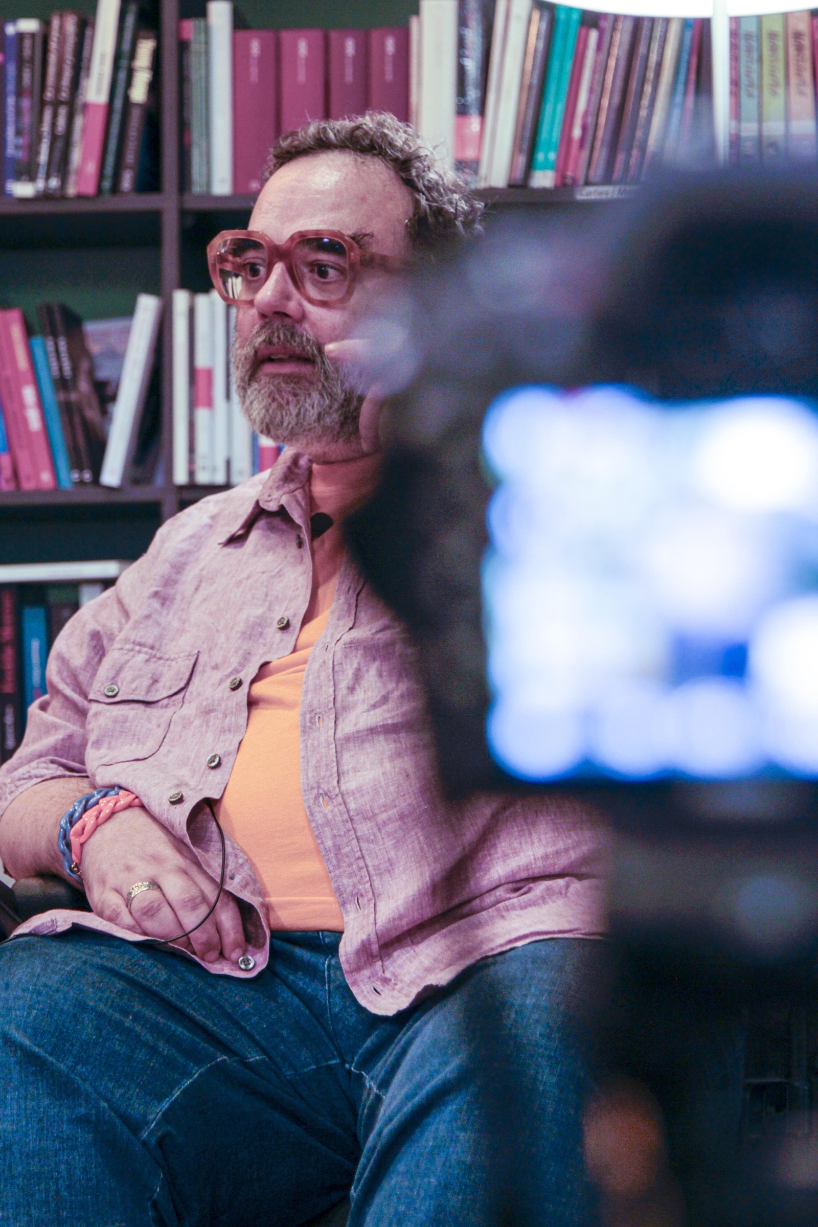 Roberto Enríquez (Bob Pop): Marikoia eta komunista Roberto Enríquez (Bob Pop): Marikoia eta komunista