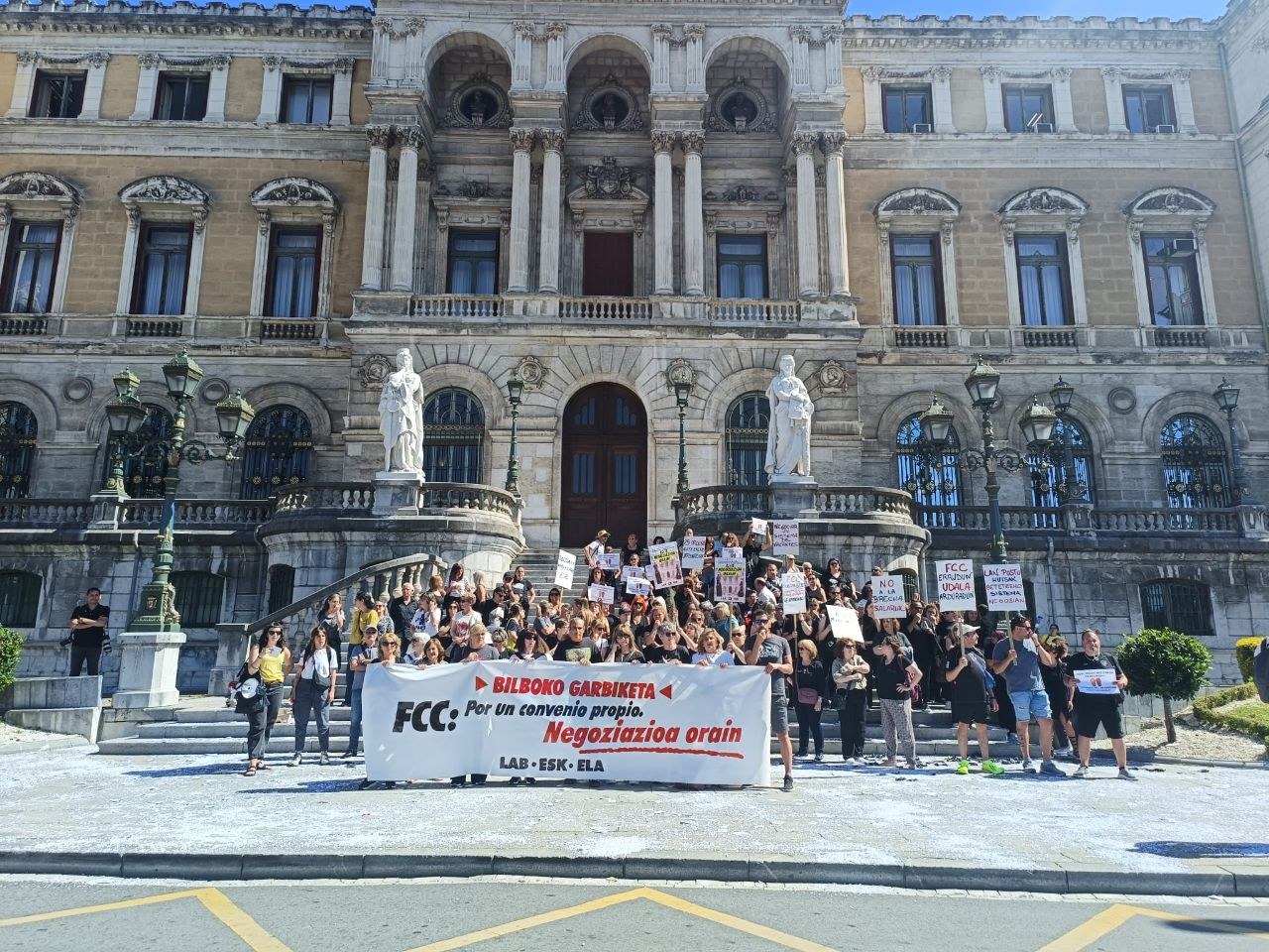 Las trabajadoras subcontradas exigen eliminar la brecha salarial que sufren