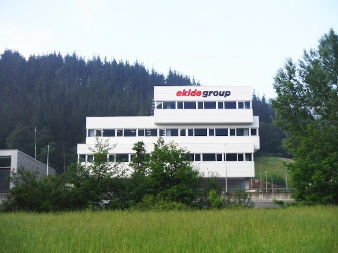 La empresa mantiene los despidos