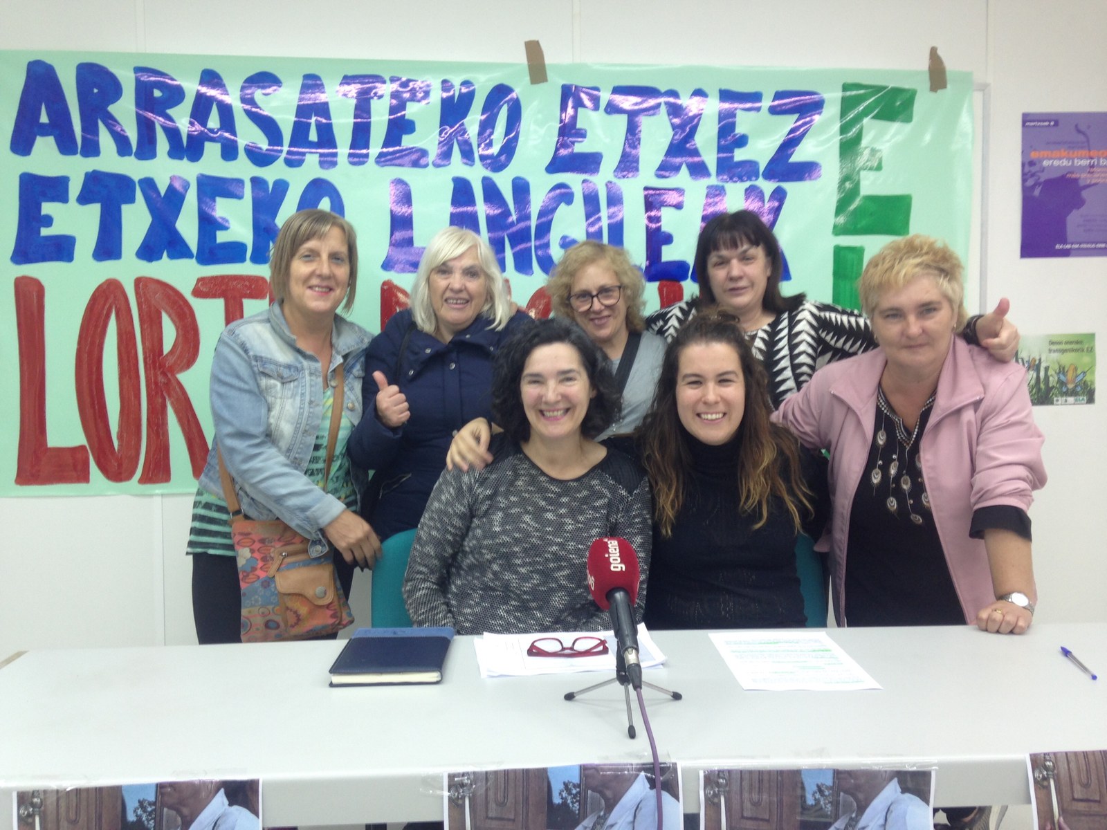 Trabajadoras de ayuda a domicilio de Arrasate, ¡lo hemos conseguido! Trabajadoras de ayuda a domicilio de Arrasate, ¡lo hemos conseguido!