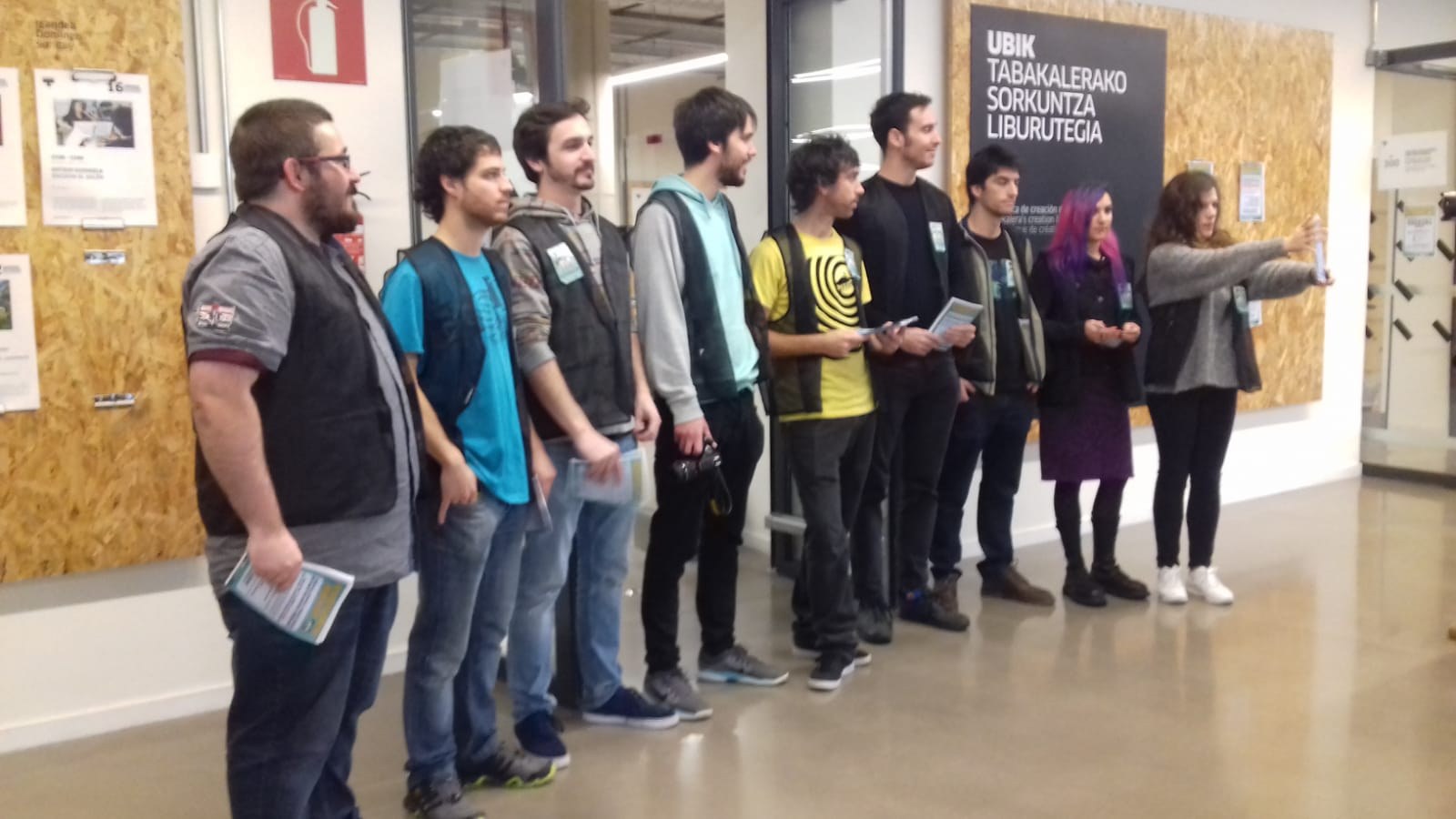 Aclaraciones de los y las mediadoras de la biblioteca UBIK de Tabakalera en su noveno día de huelga indefinida Aclaraciones de los y las mediadoras de la biblioteca UBIK de Tabakalera en su noveno día de huelga indefinida