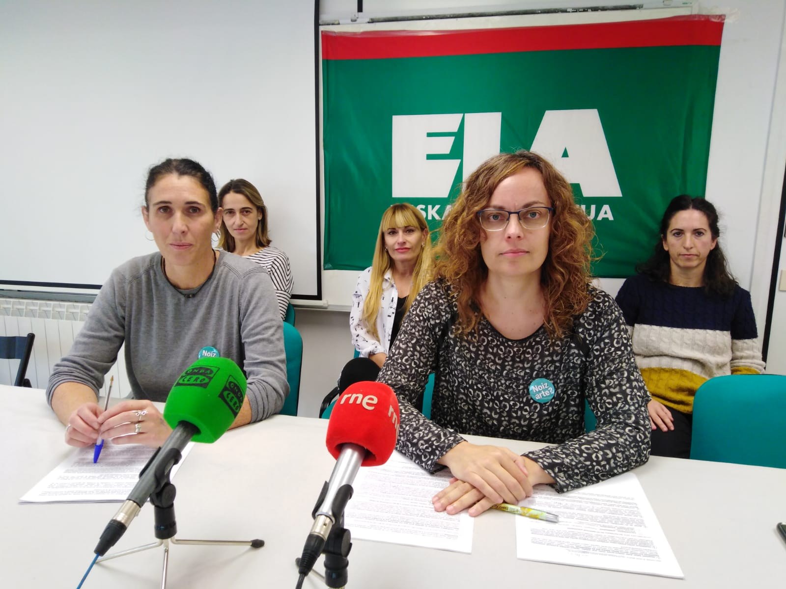 El convenio suscrito por Osakidetza con la Fundación Onkologikoa supone destinar dinero público a la financiación de proyectos privados