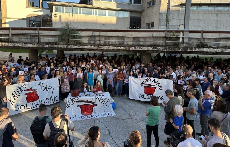 ELA muestra su solidaridad con Kaleko Afari Solidarioak