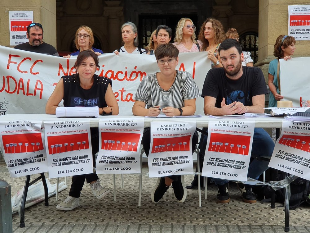Las trabajadoras de la limpieza del Ayuntamiento de Donostia irán a la huelga el 26 de octubre