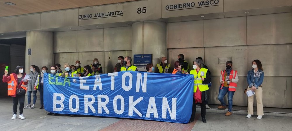 Continúan las movilizaciones contra el cierre de la planta de Eaton en Derio