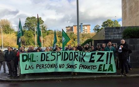 Concentración para denunciar el despido de una afiliada en DHL Leioa como represalia sindical