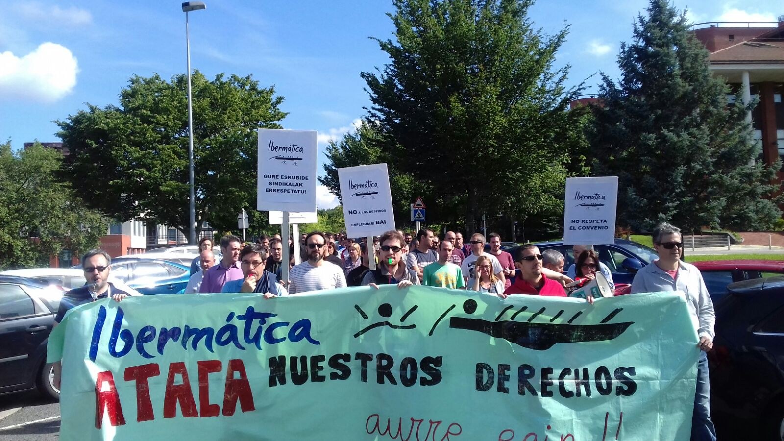 La plantilla de Ibermatica lleva a cabo un paro de dos horas