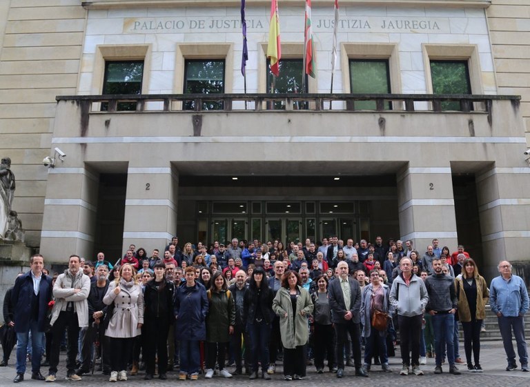 El TC obliga a hablar en castellano en los Ayuntamientos