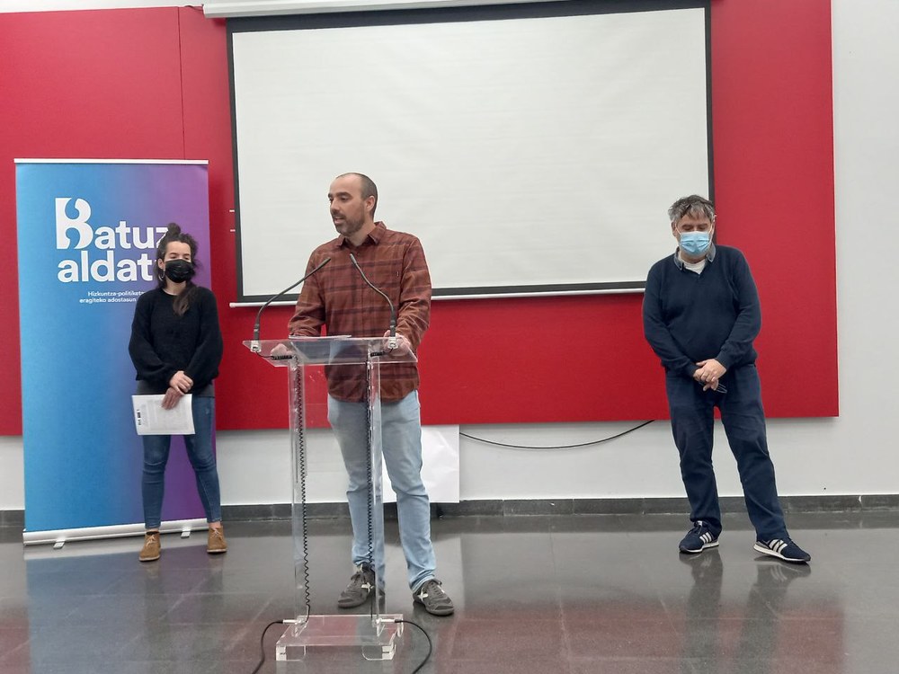 Kontseilua, ELA y LAB seguirán reivindicando el derecho a trabajar en euskera