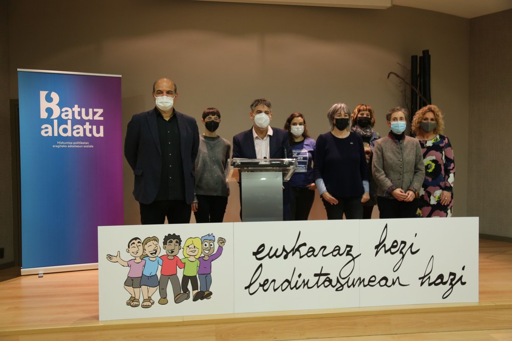 Declaración a favor de generalizar el modelo en euskera en la nueva Ley vasca de Educación