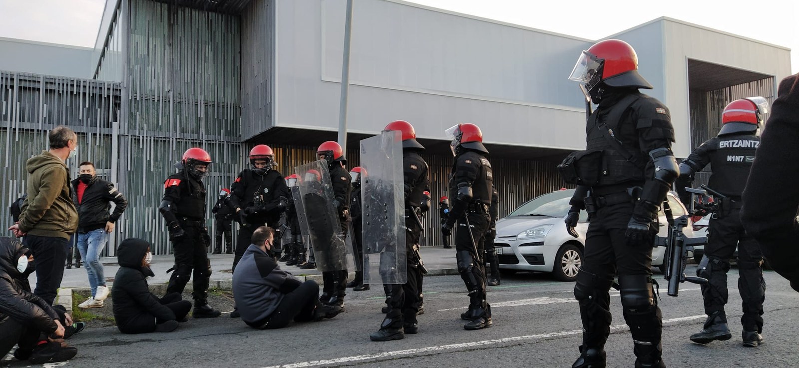 ELA exige que se investigue la actuación de la Ertzaintza en PCB de Barakaldo