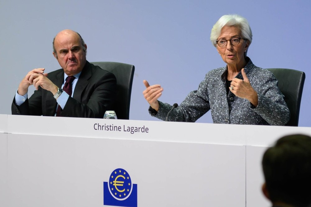 Casi 100 economistas solicitan al BCE anular la deuda pública que tiene con los países de la UE