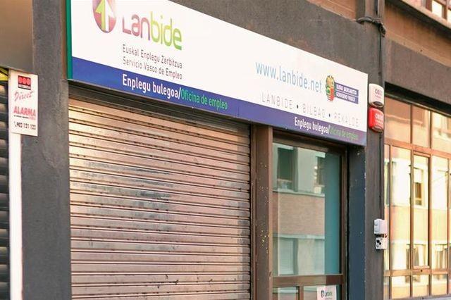 El paro ha aumentado un 20% en Hego Euskal Herria en el último año, un 8% en los dos últimos meses