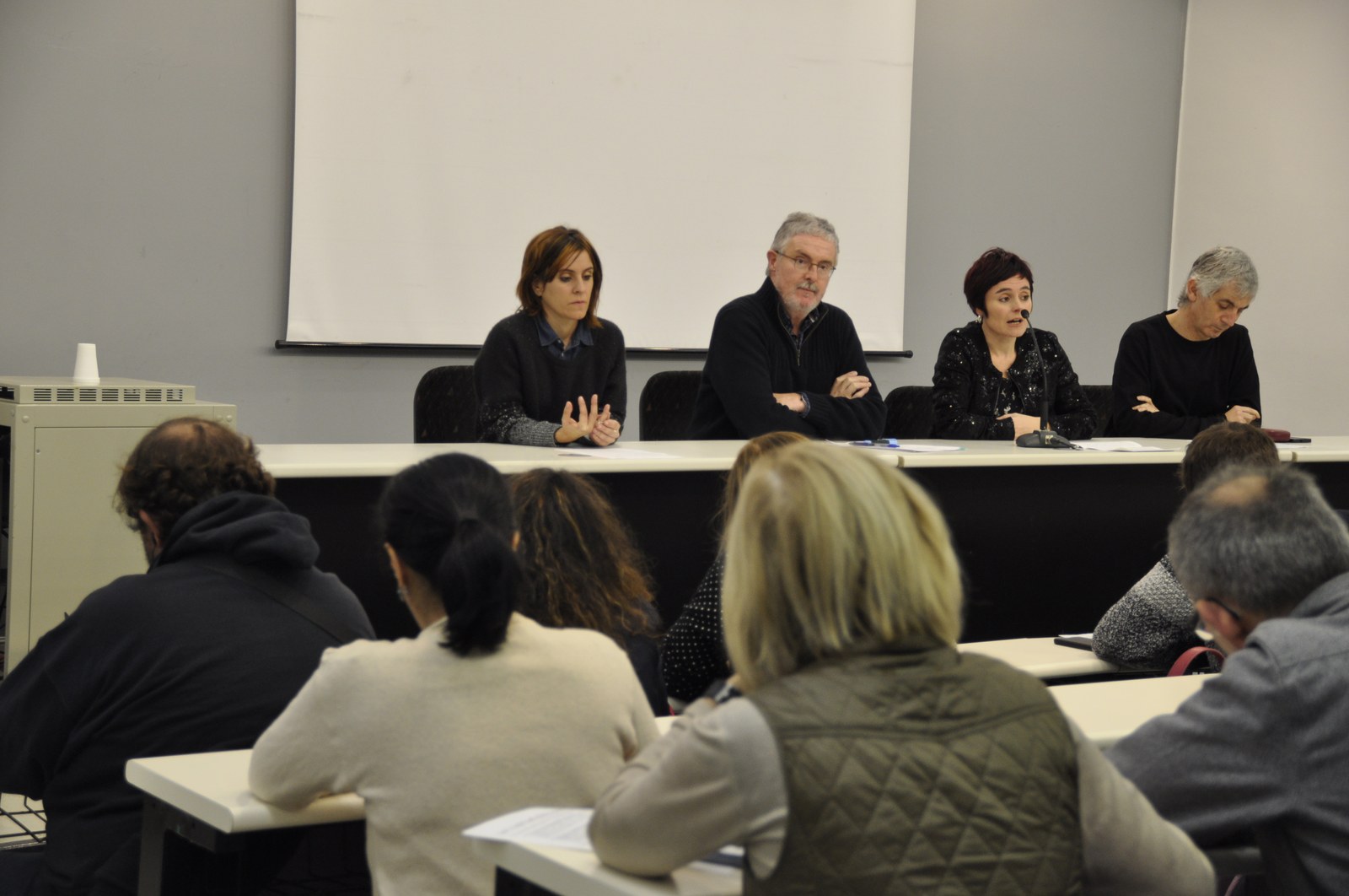 Muñoz: “Quieren que los impuestos los paguen sólo los trabajadores y trabajadoras”