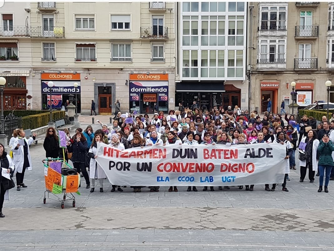 Condenan a Aztertzen a abonar cerca de 20.000 euros a 10 afiliadas de ELA del Servicio de Ayuda a Domicilio de Álava