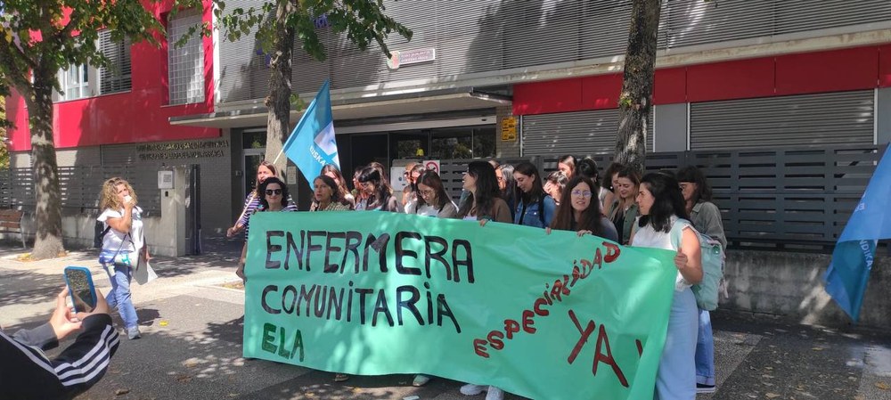 ELA se concentra en Gasteiz para reclamar mejoras para la plantilla