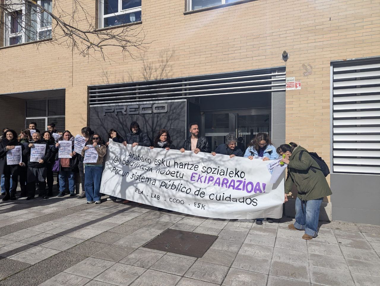 La patronal presenta una propuesta peor que la anterior y los sindicatos seguirán con las movilizaciones