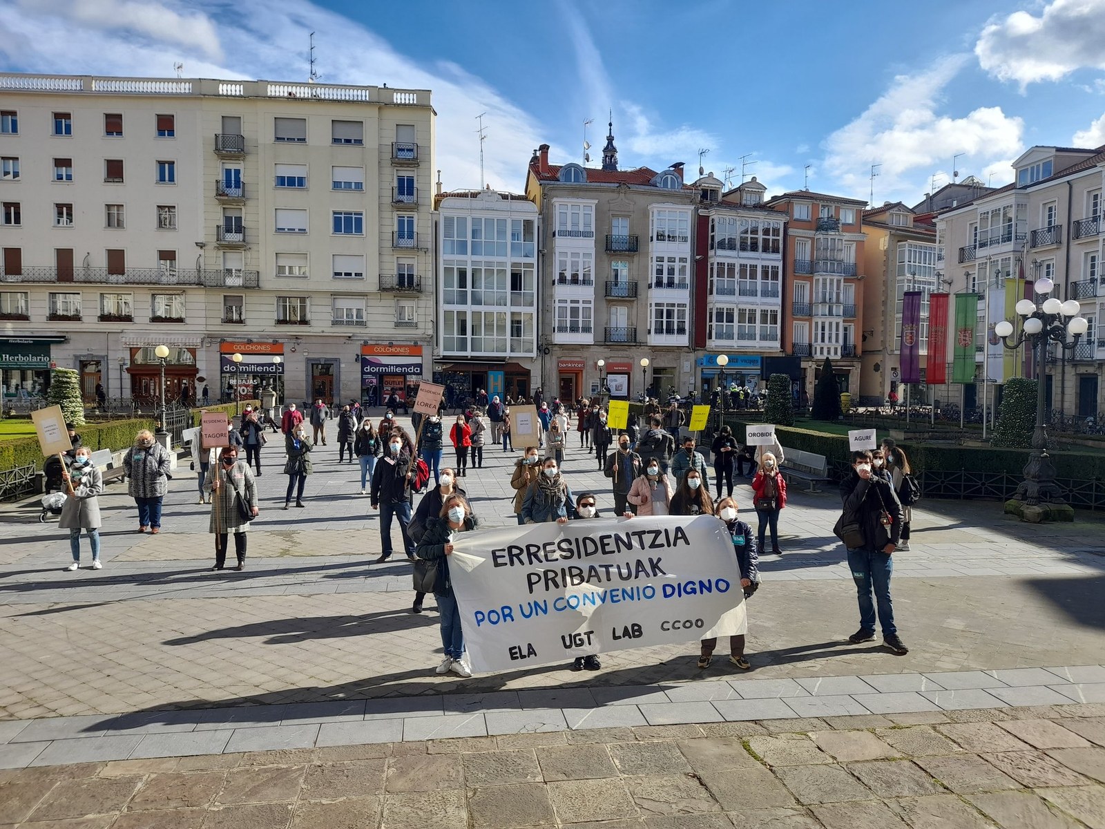 Jornada de huelga en las residencias privadas de Álava por un convenio provincial que acabe con la precariedad del sector
