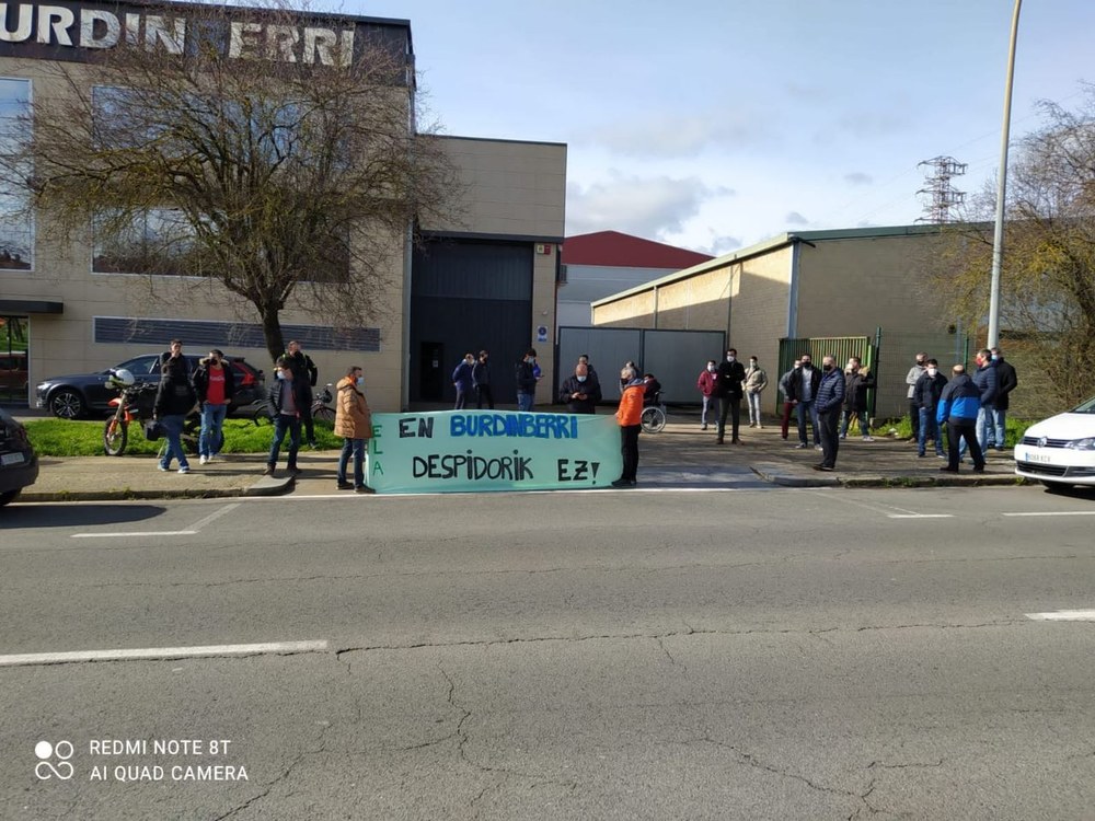 Primer paro en Burdinberri, Gasteiz, para exigir la readmisión de dos compañeros despedidos