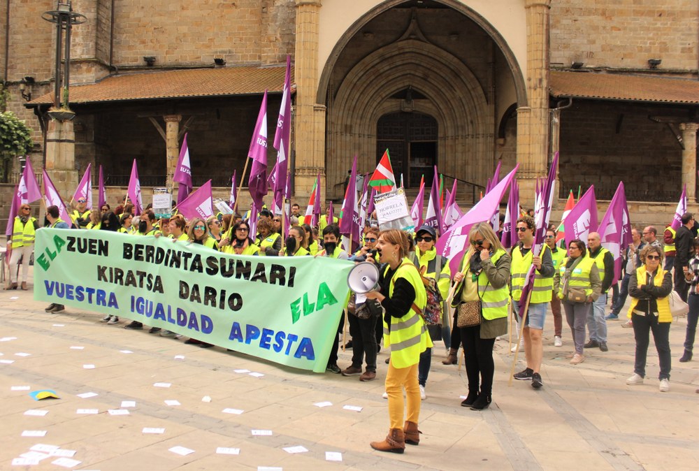 ELA pide a EH Bildu de Elorrio que ponga en práctica sus propuestas en relación a los sectores feminizados subcontratados