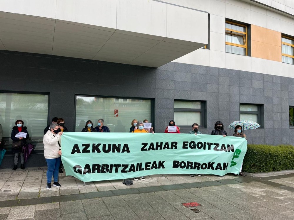 La falta de trabajadoras de la limpieza pone en peligro la salud de las y los usuarios de la residencia Jose María Azkuna de Zornotza