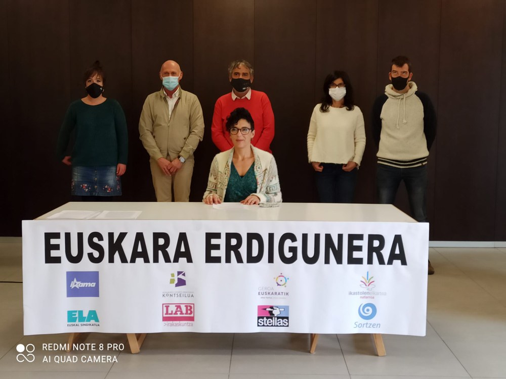 Reivindicamos medidas concretas para superar las graves consecuencias que nos ha supuesto el confinamiento en la capacidad y uso del euskera del alumnado, y para poner el euskera en el centro