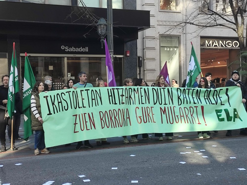 Concentración para denunciar las carencias del convenio sectorial