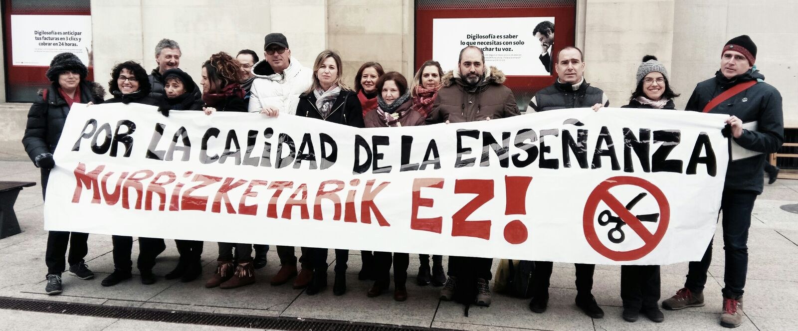 El Gobierno de Navarra ni siquiera cumple su acuerdo programático para revertir los recortes en educación esta legislatura. El Gobierno de Navarra ni siquiera cumple su acuerdo programático para revertir los recortes en educación esta legislatura.
