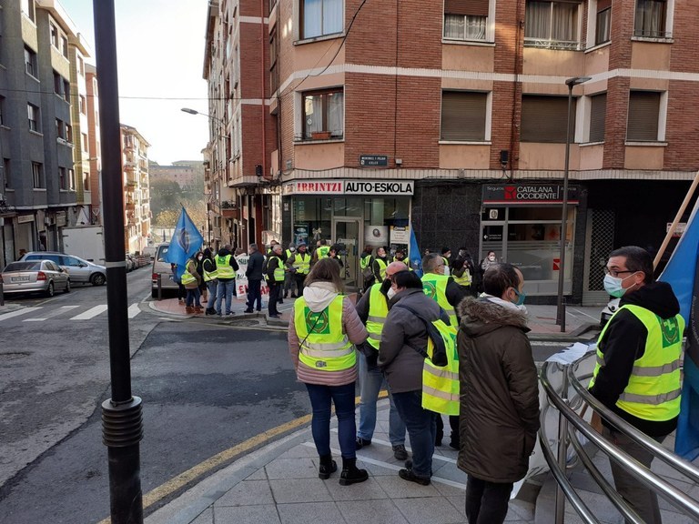 ELA anuncia la convocatoria de otra semana de huelga en las autoescuelas de Bizkaia, del 21 al 25 de febrero