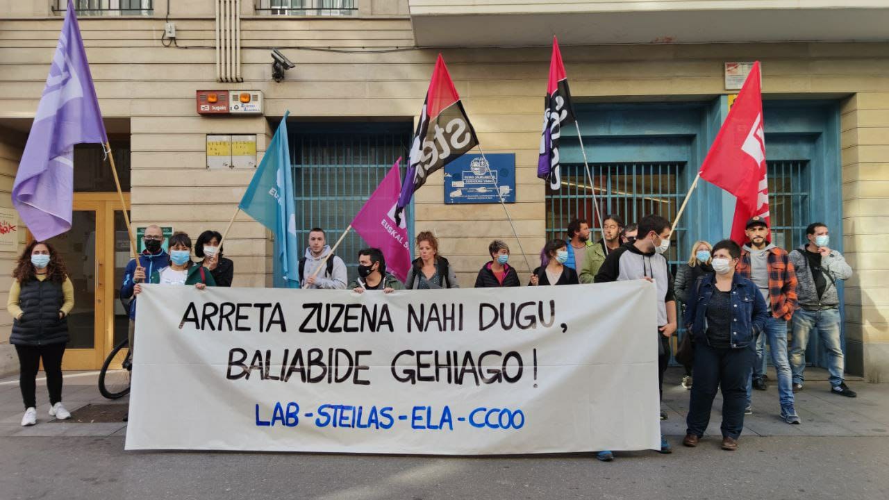 LAB, Steilas, ELA y CCOO exigen que se recupere la atención directa de las Delegaciones de Educación de la CAPV LAB, Steilas, ELA y CCOO exigen que se recupere la atención directa de las Delegaciones de Educación de la CAPV