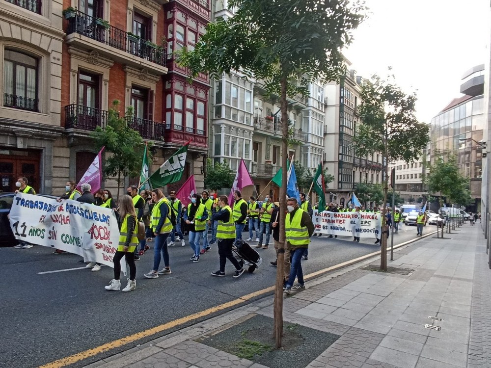 Las cinco jornadas de huelga convocadas en las autoescuelas de Bizkaia del 25 al 29 de octubre han tenido un amplio seguimiento
