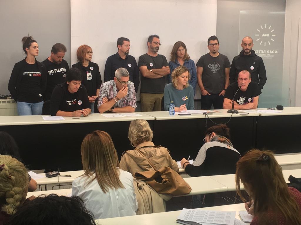 Un mes de huelga en la Enseñanza Concertada de la CAPV Un mes de huelga en la Enseñanza Concertada de la CAPV