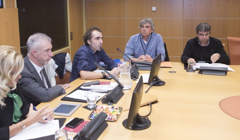 ELA-Ertzaintza presenta enmiendas a la quinta modificación de Ley de Policía en la Comisión de Instituciones, Seguridad y Gobernanza Pública del Parlamento Vasco