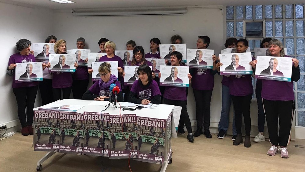 “Nos hemos encerrado en la Casa de las Mujeres para pedir amparo ante el maltrato institucional que padecemos” #erresidentziakborrokan