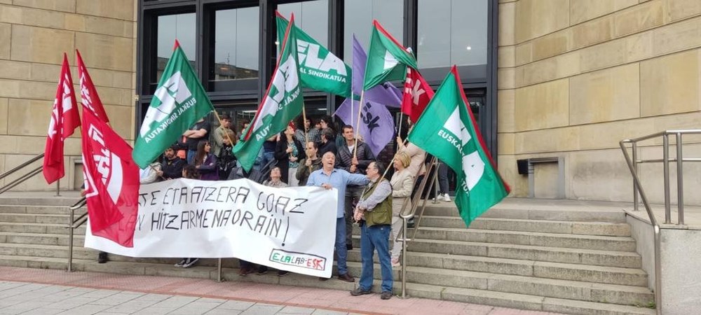 Concentración para exigir un nuevo convenio