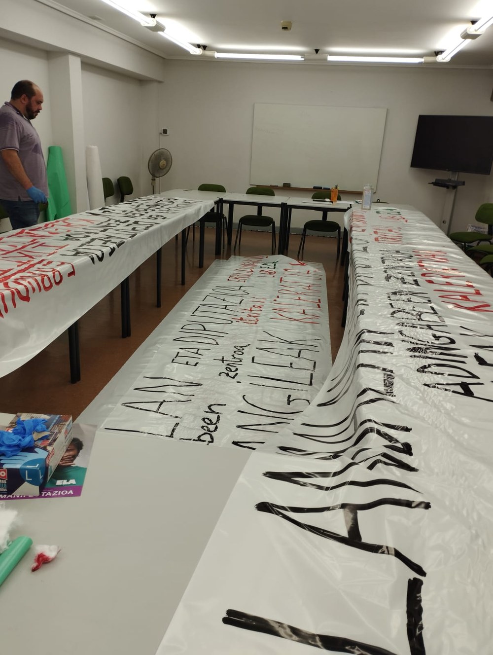 Convocan huelga indefinida a partir del 12 de septiembre en contra de los despidos