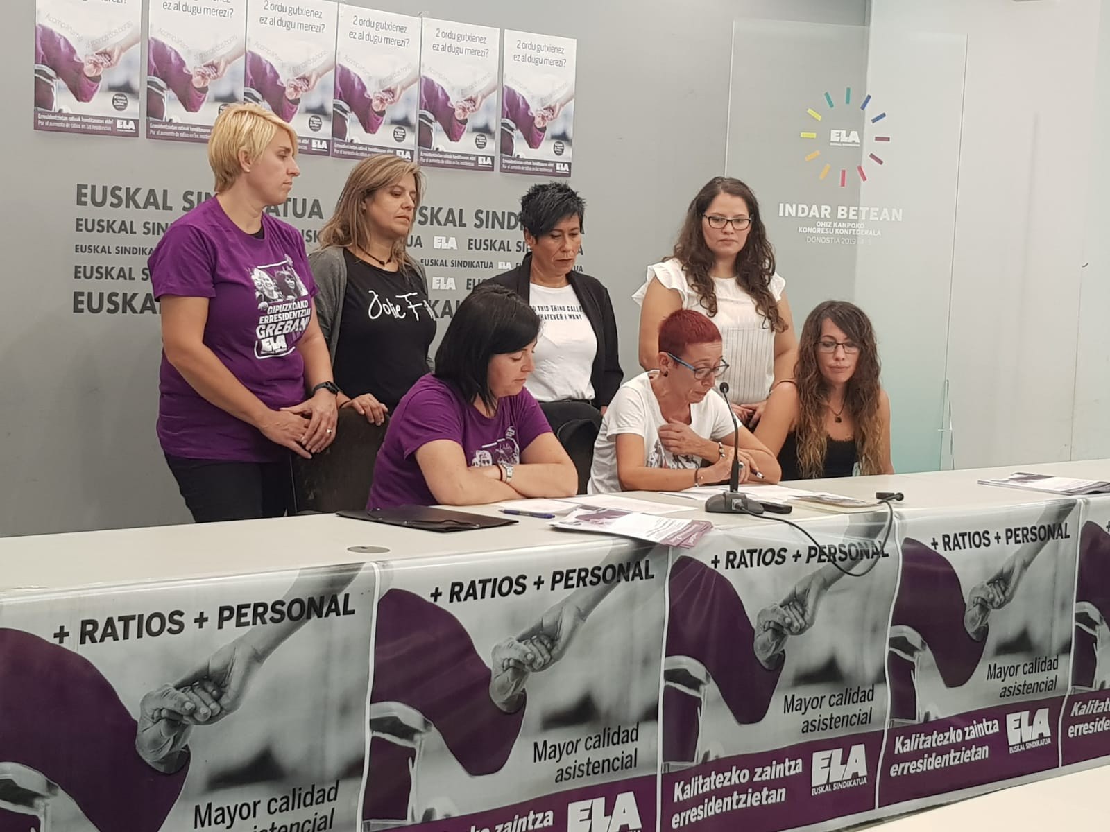 El decreto que regula los ratios en las residencias del Gobierno vasco no garantiza los tiempos necesarios de atención a las personas residentes