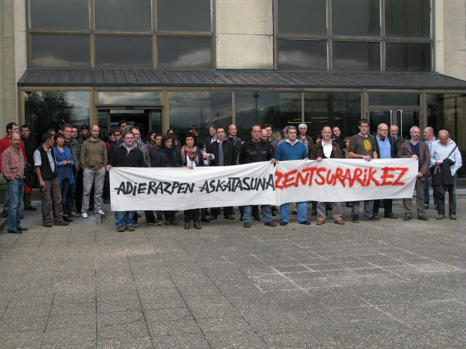 ELA critica la gestión de la dirección de ETB