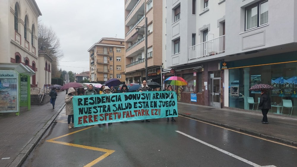 ELA denuncia el retraso en el pago de las nóminas y la falta de material de trabajo