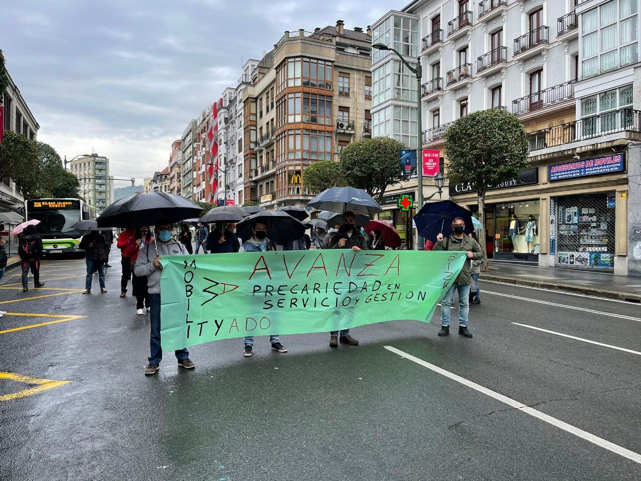 ELA denuncia la falta de medios y aumento de la precariedad en Bizkaibus ELA denuncia la falta de medios y aumento de la precariedad en Bizkaibus