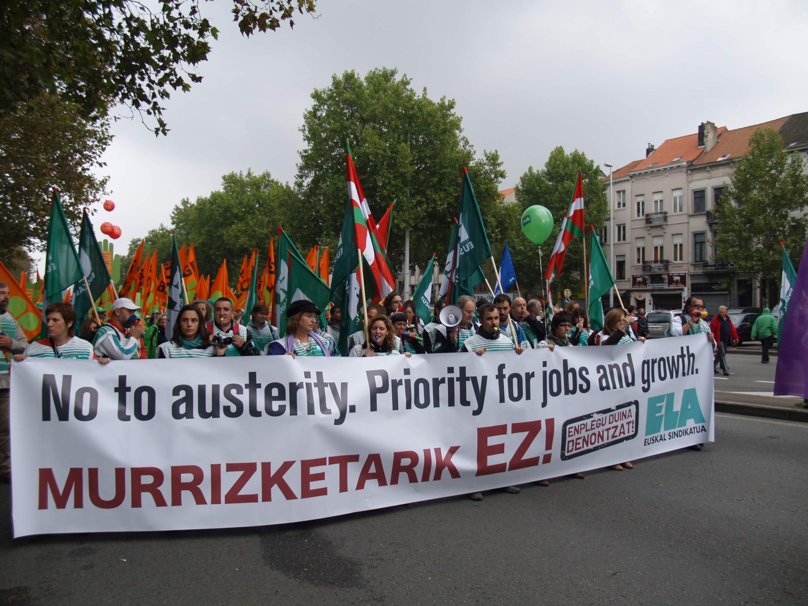 ELA denuncia los recortes sociales en Bruselas