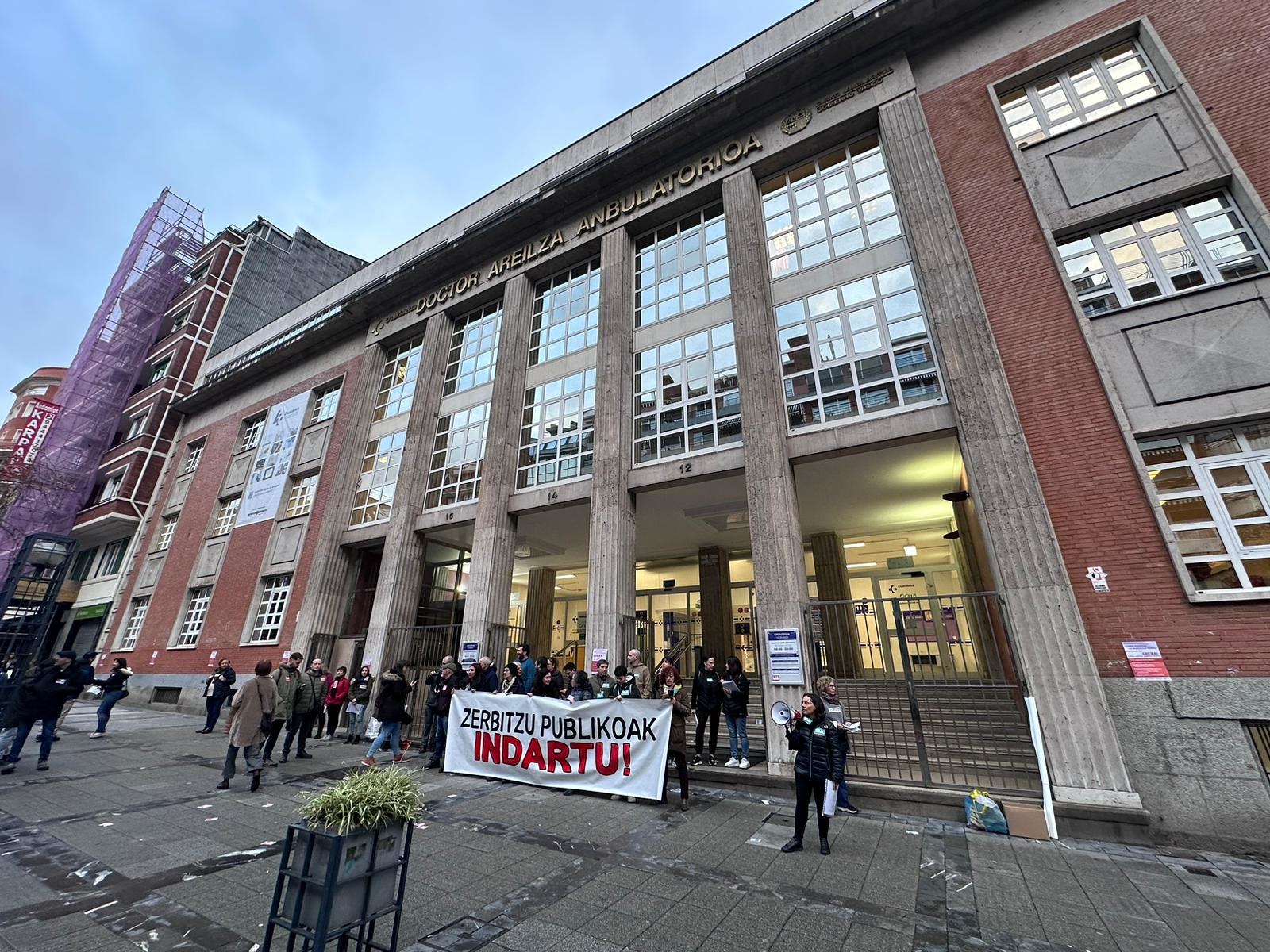 ELA denuncia que Osakidetza ha ordenado suspender ingresos y actividad quirúrgica ordinaria en hospitales