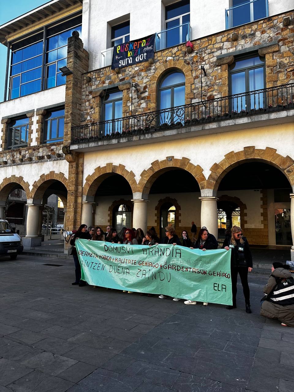 ELA destaca el seguimiento del total del primer día de huelga