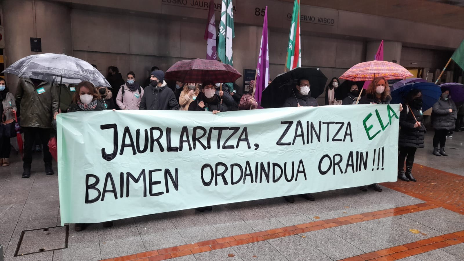 ELA exige que el Gobierno Vasco conceda el permiso retribuido al personal público que tengan a su cargo personas confinadas