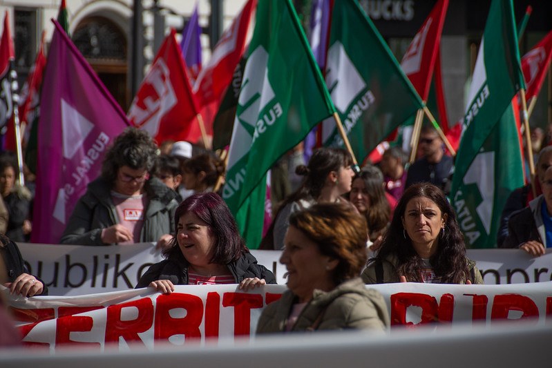 ELA, LAB, CCOO y UGT denuncian el autoritariosmo del Gobierno Vasco