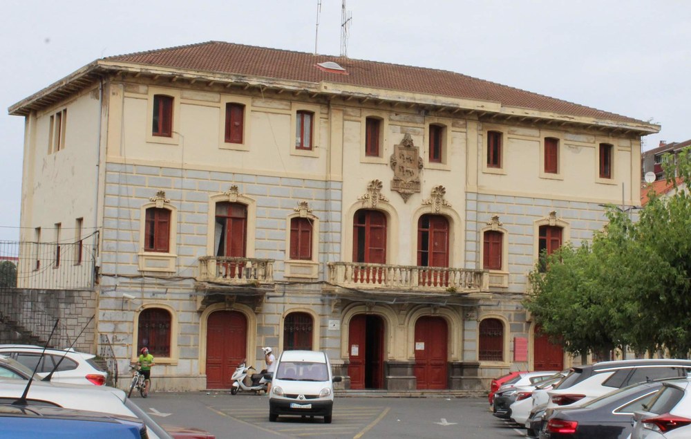 ELA registra en el Ayuntamiento de Ortuella la petición para publificar el servicio
