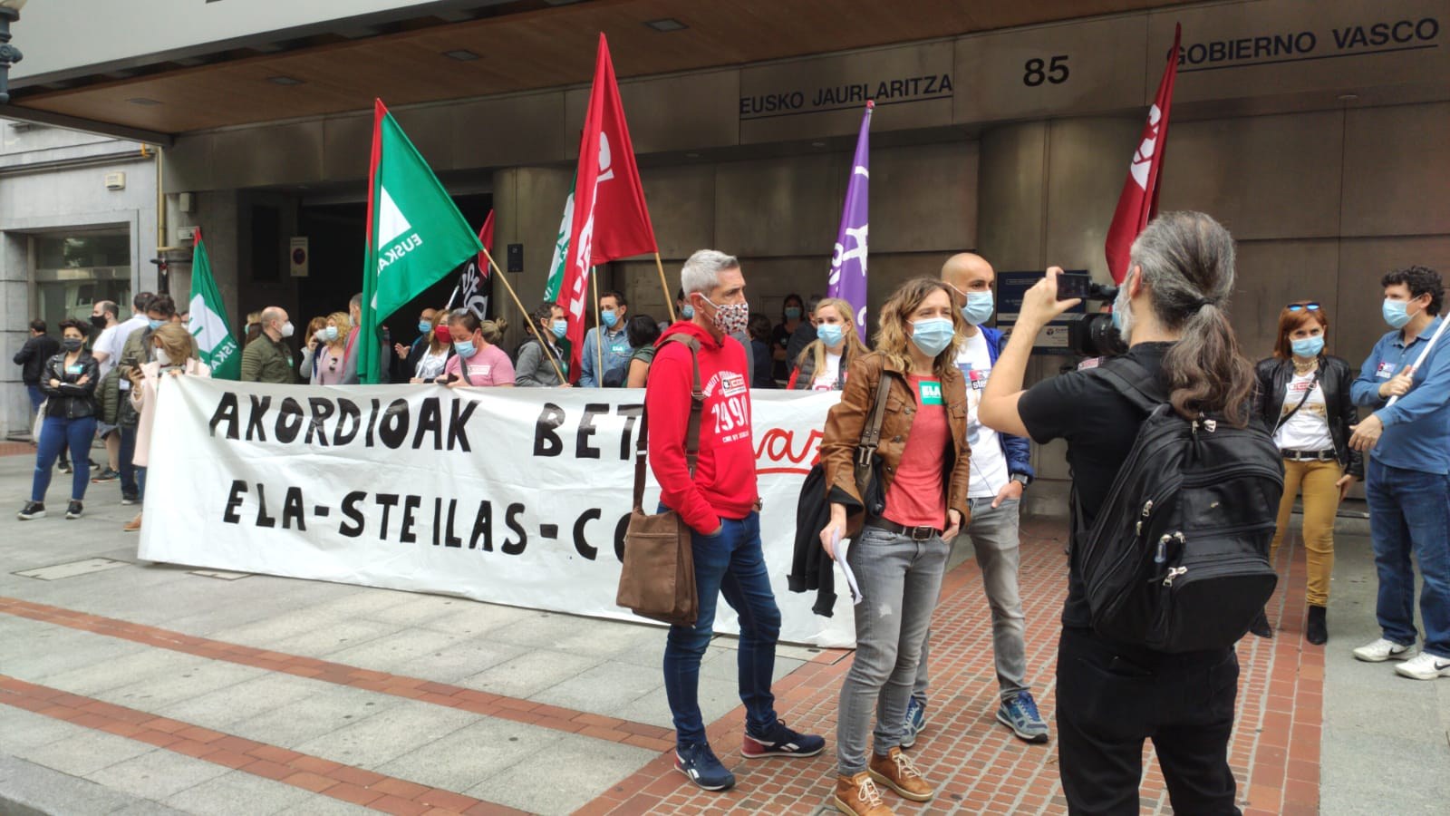 ELA, STEILAS Y CCOO han exigido al Departamento de Educación que adopte las medidas necesarias para la recolocación en los centros de Iniciativa Social de la CAPV